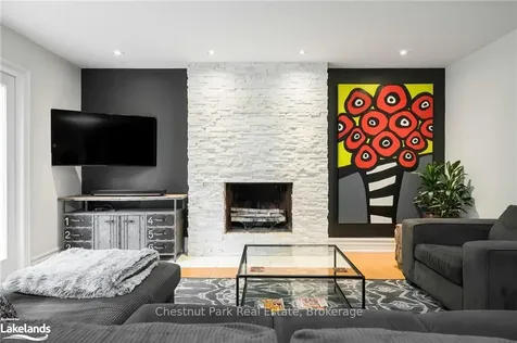 3 Burnside Court Collingwood ON L9Y 4R7