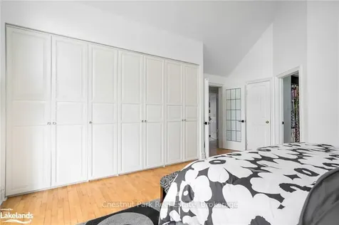 3 Burnside Court Collingwood ON L9Y 4R7