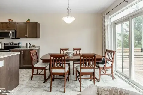 33 Grand Poplar Lane Wasaga Beach ON L9Z 0E2