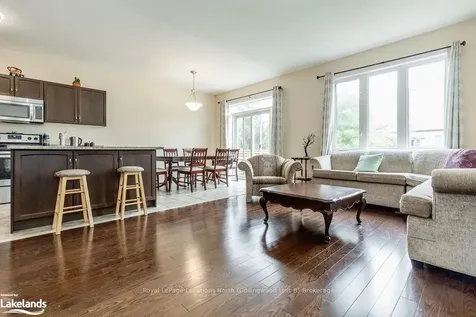 33 Grand Poplar Lane Wasaga Beach ON L9Z 0E2