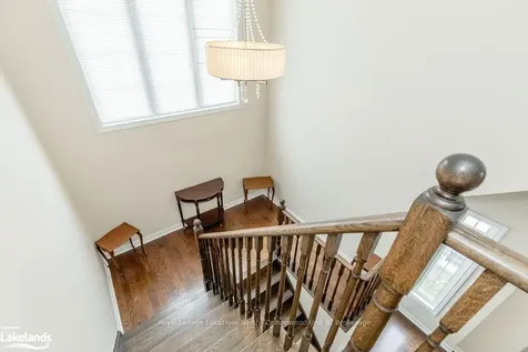 33 Grand Poplar Lane Wasaga Beach ON L9Z 0E2