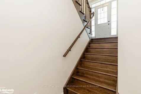 33 Grand Poplar Lane Wasaga Beach ON L9Z 0E2