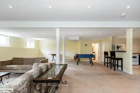 33 Grand Poplar Lane Wasaga Beach ON L9Z 0E2