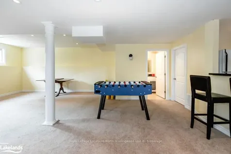 33 Grand Poplar Lane Wasaga Beach ON L9Z 0E2