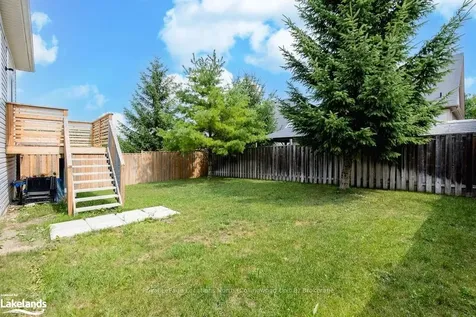 33 Grand Poplar Lane Wasaga Beach ON L9Z 0E2