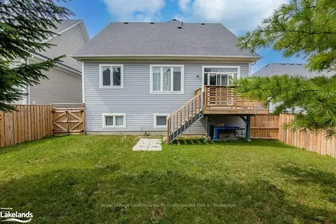 33 Grand Poplar Lane Wasaga Beach ON L9Z 0E2
