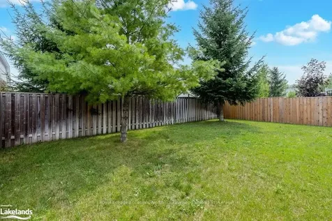 33 Grand Poplar Lane Wasaga Beach ON L9Z 0E2