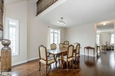33 Grand Poplar Lane Wasaga Beach ON L9Z 0E2