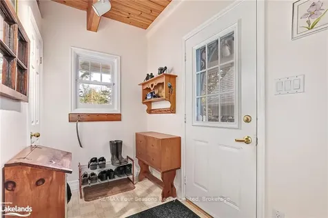 33 Silver Creek Drive Collingwood ON L9Y 4W8