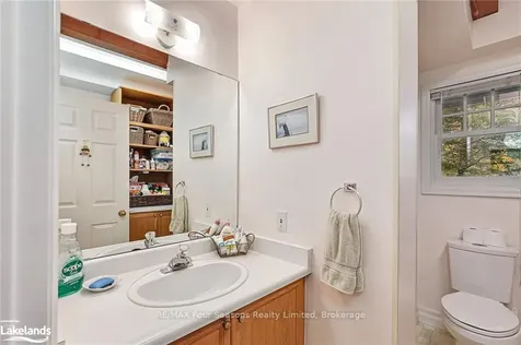 33 Silver Creek Drive Collingwood ON L9Y 4W8