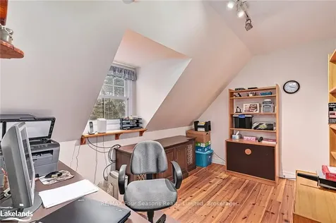 33 Silver Creek Drive Collingwood ON L9Y 4W8