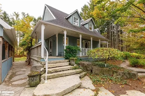 33 Silver Creek Drive Collingwood ON L9Y 4W8