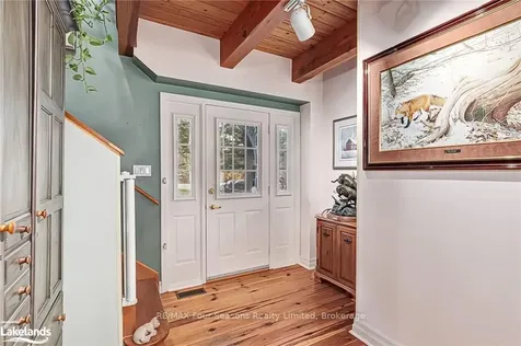 33 Silver Creek Drive Collingwood ON L9Y 4W8