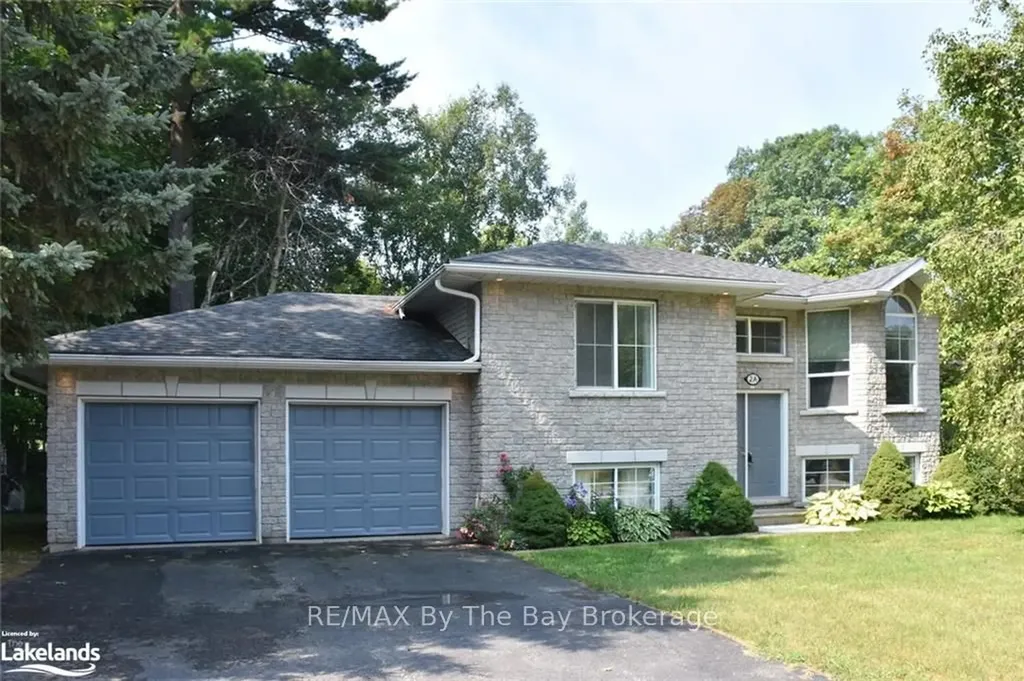 2a Silver Birch Avenue Wasaga Beach ON L9Z 2W5