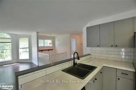 2a Silver Birch Avenue Wasaga Beach ON L9Z 2W5