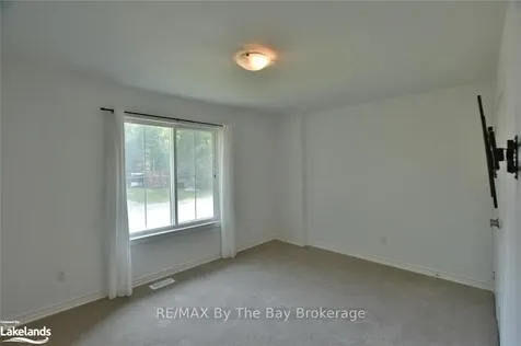 2a Silver Birch Avenue Wasaga Beach ON L9Z 2W5