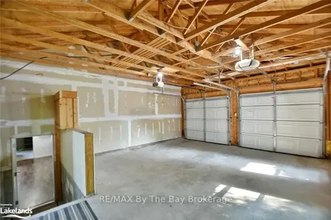 2a Silver Birch Avenue Wasaga Beach ON L9Z 2W5