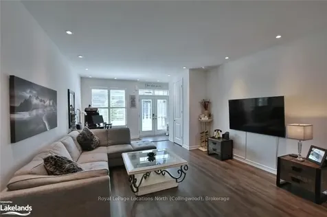 20 Bianca Crescent N/a Wasaga Beach ON L9Z 0H7