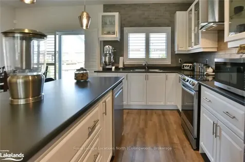 20 Bianca Crescent N/a Wasaga Beach ON L9Z 0H7