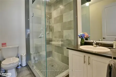 20 Bianca Crescent N/a Wasaga Beach ON L9Z 0H7