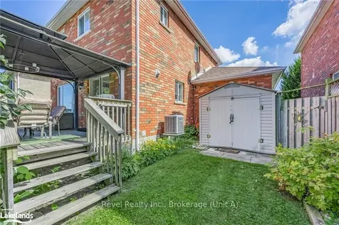 1030 Whitney Crescent Midland ON L4R 5N3