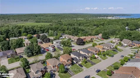 1030 Whitney Crescent Midland ON L4R 5N3