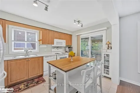 1030 Whitney Crescent Midland ON L4R 5N3