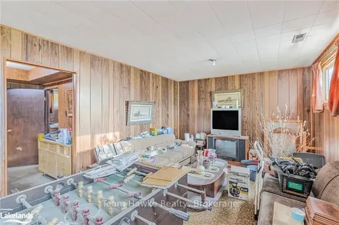 930 Hugel Avenue Midland ON L4R 1X6
