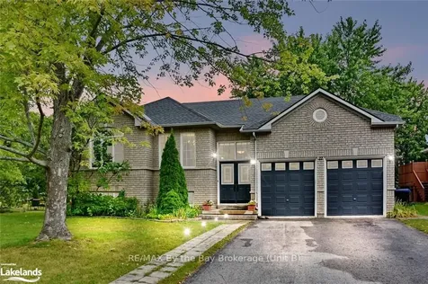 22 Silversands Crescent Wasaga Beach ON L9Z 1P8