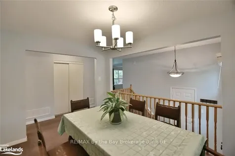 22 Silversands Crescent Wasaga Beach ON L9Z 1P8