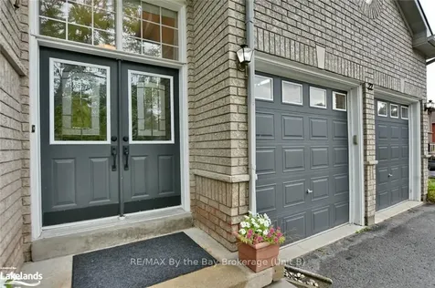22 Silversands Crescent Wasaga Beach ON L9Z 1P8