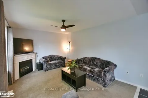 22 Silversands Crescent Wasaga Beach ON L9Z 1P8