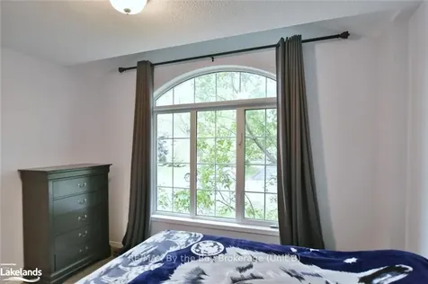 22 Silversands Crescent Wasaga Beach ON L9Z 1P8