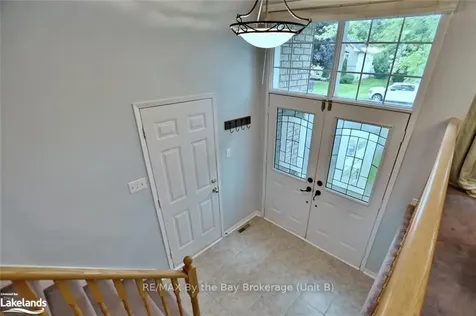22 Silversands Crescent Wasaga Beach ON L9Z 1P8