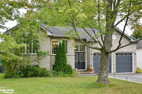 22 Silversands Crescent Wasaga Beach ON L9Z 1P8