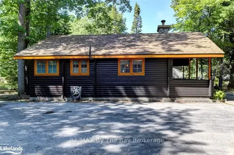 76 29th Street N Wasaga Beach ON L9Z 2E1