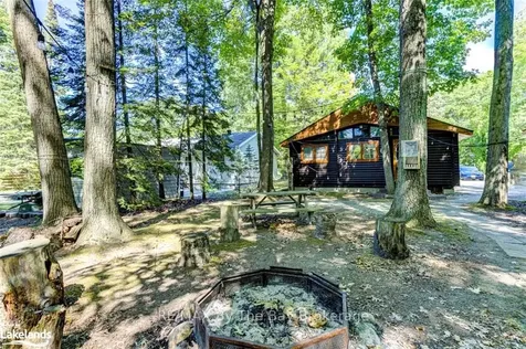 76 29th Street N Wasaga Beach ON L9Z 2E1