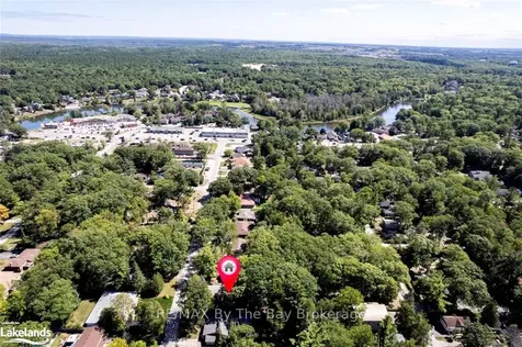 76 29th Street N Wasaga Beach ON L9Z 2E1