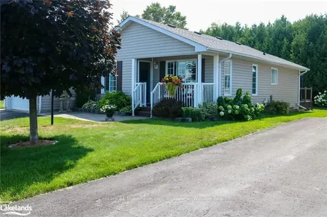 16 Kentucky Avenue Wasaga Beach ON L9Z 3A8