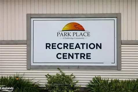 16 Kentucky Avenue Wasaga Beach ON L9Z 3A8