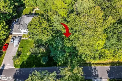 81 Wozniak Road Penetanguishene ON L9M 1W6