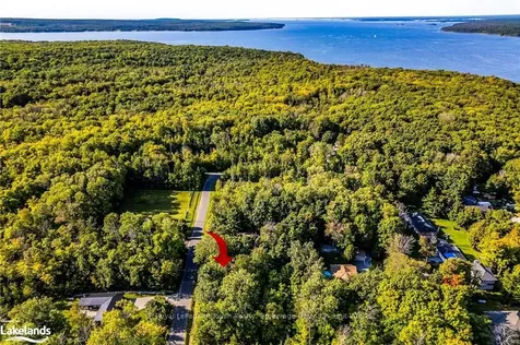 81 Wozniak Road Penetanguishene ON L9M 1W6