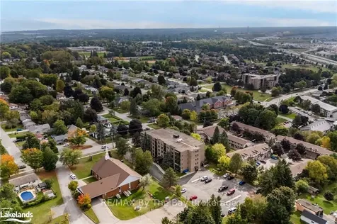 54 Fittons Road W Orillia ON L3V 3T9