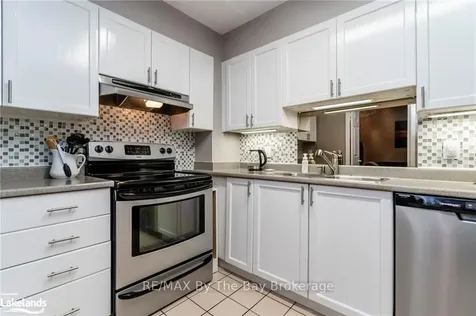 54 Fittons Road W Orillia ON L3V 3T9