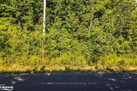 79 Wozniak Road Penetanguishene ON L9M 1W6