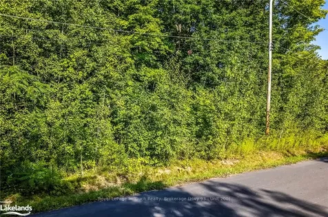 79 Wozniak Road Penetanguishene ON L9M 1W6