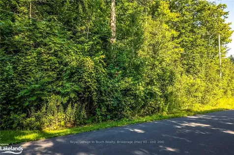 79 Wozniak Road Penetanguishene ON L9M 1W6