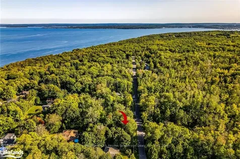 79 Wozniak Road Penetanguishene ON L9M 1W6