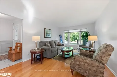 969 Dominion Avenue Midland ON L4R 4W2
