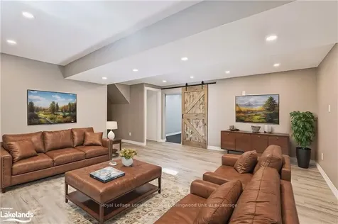 13 Dance Street Collingwood ON L9Y 0H4